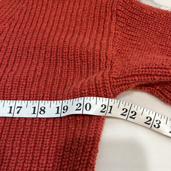 Madewell burnt orange V-neck sweater - Picture 4 of 6